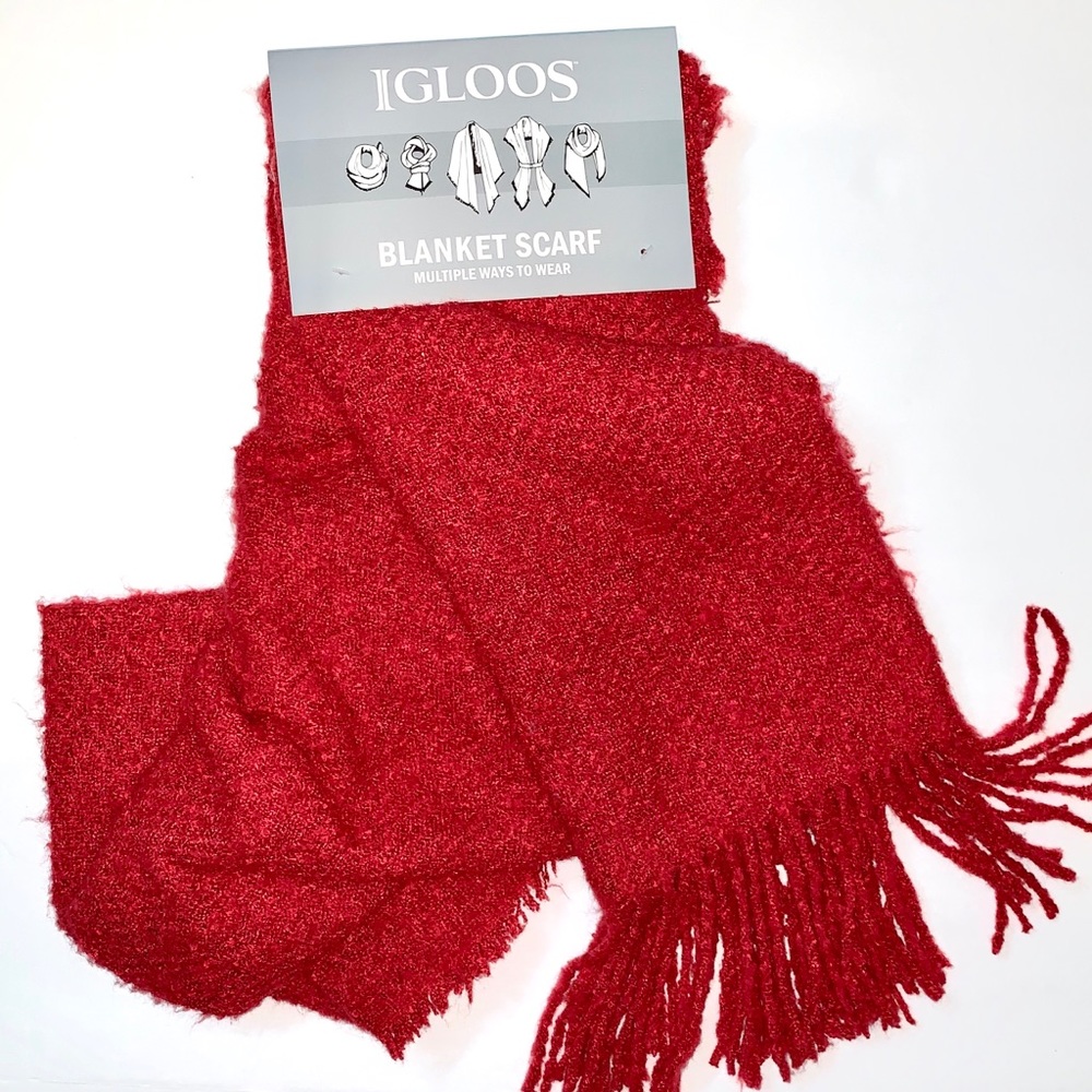 Igloo Blanket Scarf Red NWT